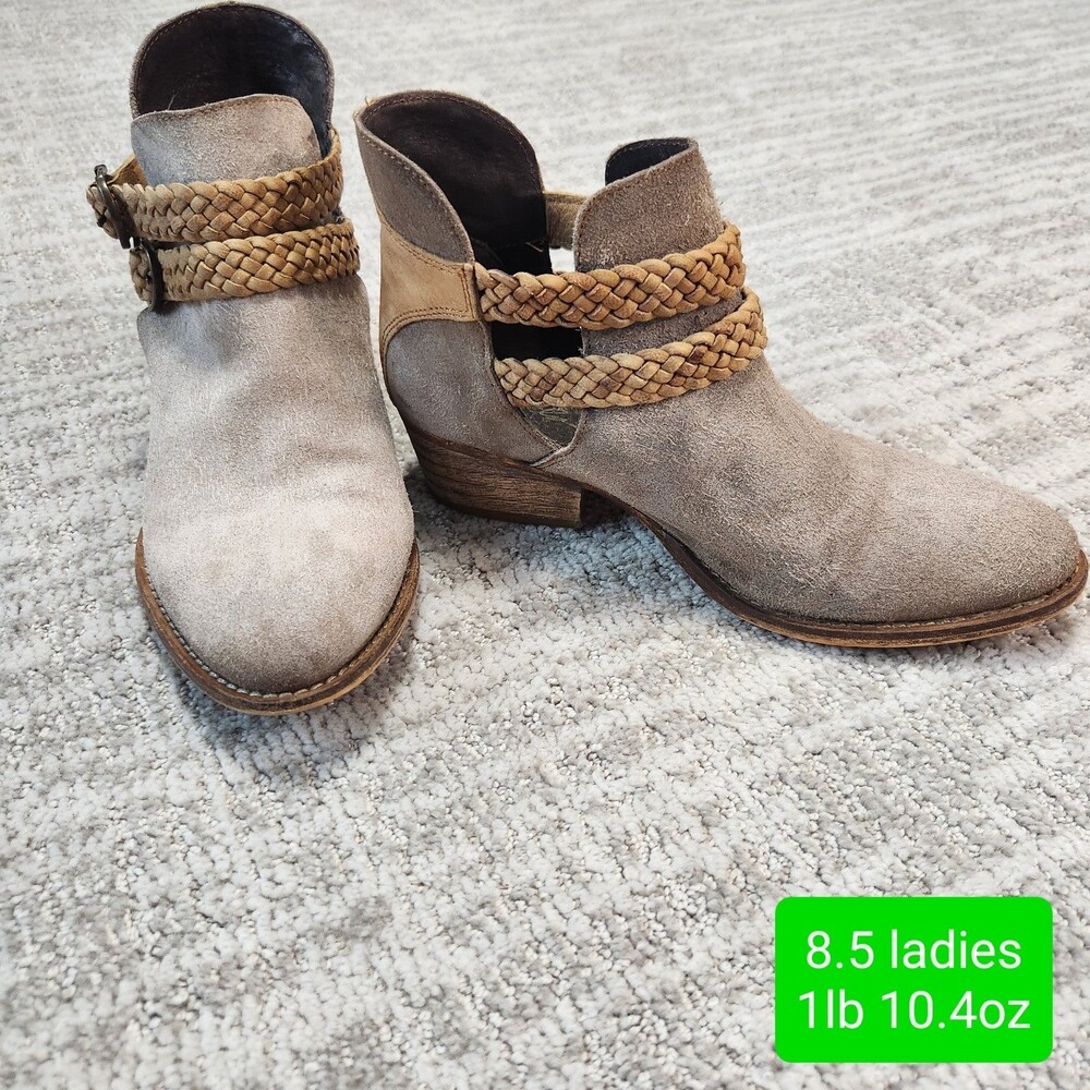Rebels Calista Suede Leather Braided Buckle Ankle Booties Boots Gray, size 8.5